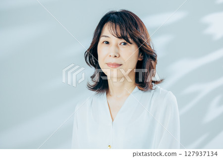 Female Beauty Middle Senior 127937134