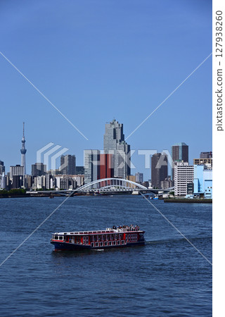 Tokyo Port Scenery - Tsukiji Bridge, Sumida River, Skytree Tokyo Port Scenery - Tsukiji Bridge, Sumida River, Skytree 127938260