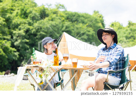 喜歡露營的朋友 127939155