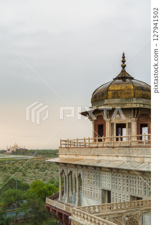 The Tower of Captivity and the Taj Mahal, Agra Fort, India 127941502