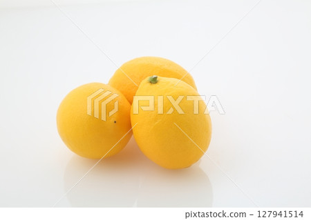 3顆邁耶檸檬 3顆邁耶檸檬 127941514