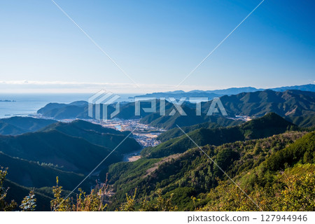 A spectacular view from the observation deck at the summit of Tsuzurato Pass, a World Heritage Site on the Kumano Kodo Iseji route 127944946