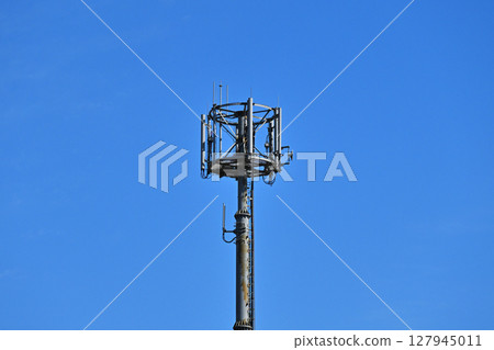 Communication image (radio tower: base station) 127945011