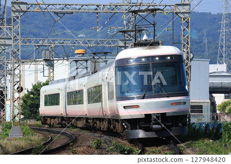 [Kintetsu] 26000 series express train "Sakura Liner" (Minami Osaka Line: Domyoji - Furuichi) 127948420