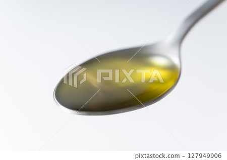 橄欖油 127949906