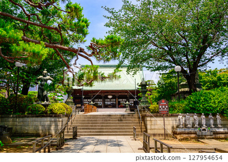 Tokyo Gokokuji Temple Kannon Hall (Main Hall) Important Cultural Property 127954654