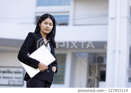 Future remote work combines technology smart phone digital business woman enable e-learning productivity while travel blend comfort modern devices serenity computer equipment connection online world 127955114