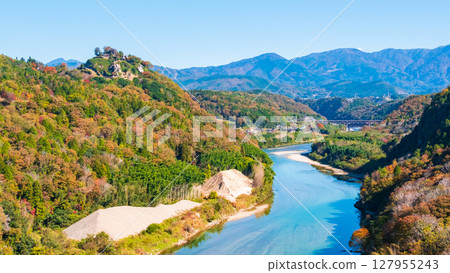 苗木城跡與木曾川（秋季） 127955243