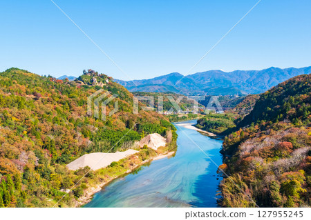 苗木城跡與木曾川（秋季） 127955245