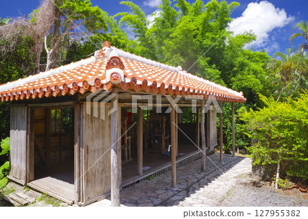 An old private house in Okinawa An old private house in Okinawa 127955382