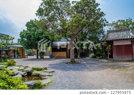 Shimabara samurai house style street Shimabara samurai house style street 127955873