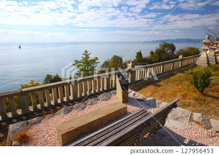 從戀人聖地赤穗岬眺望播磨海 / 瀨戶內海國立公園 / 日本百佳夕陽 / 岩津比咲神社 127956453