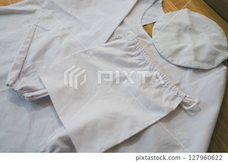 School lunch apron set School lunch apron set 127960622