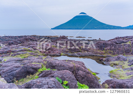 （鹿兒島縣）從長崎鼻眺望開聞山 127960831