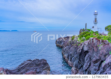 (Kagoshima Prefecture) Evening view of Satsuma Nagasakihana Lighthouse at Nagasakihana (Kagoshima Prefecture) Evening view of Satsuma Nagasakihana Lighthouse at Nagasakihana 127963435