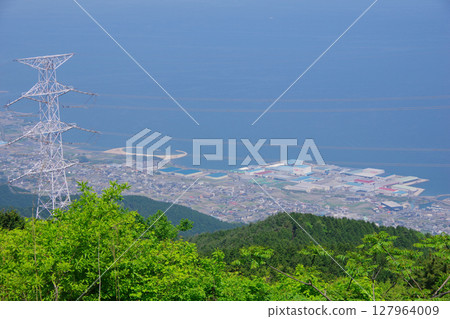 從愛媛縣四國中央市水波峰瞭望台眺望寒川町週邊地區 127964009