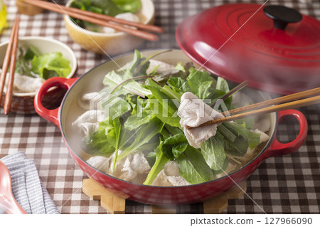 嫩葉豬肉涮鍋 嫩葉豬肉涮鍋 127966090