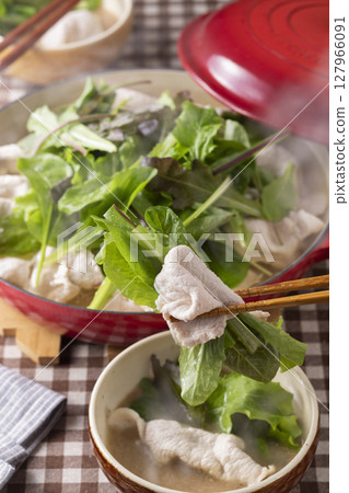 嫩葉豬肉涮鍋 嫩葉豬肉涮鍋 127966091