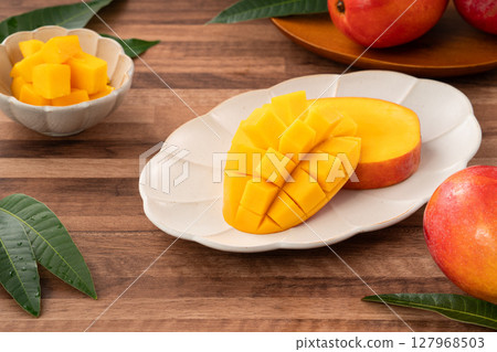 芒果 陽光 水果 台灣 Taiwan fruit mango マンゴー 芒果 陽光 水果 台灣 Taiwan fruit mango マンゴー 127968503