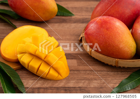 Mango Sunshine Fruit Taiwan Taiwan fruit mango マンゴー Mango Sunshine Fruit Taiwan Taiwan fruit mango マンゴー 127968505