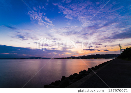 拉古納西亞的日落：從對岸看到的日落 2 127970071