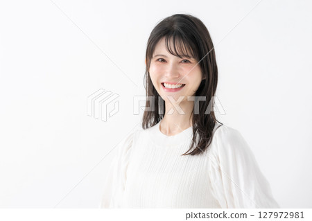 A woman with a smile 127972981
