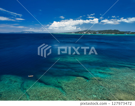 Beautiful ocean view from the cliffs of Cape Maeda, Onna Village, Okinawa Prefecture Beautiful ocean view from the cliffs of Cape Maeda, Onna Village, Okinawa Prefecture 127973472