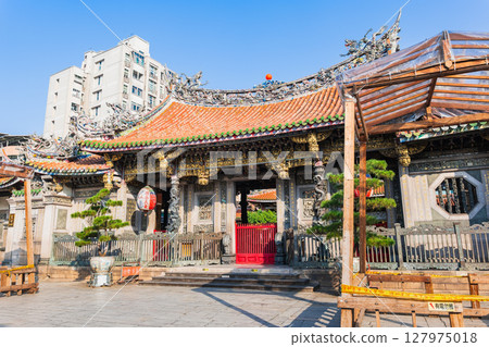 台灣龍山寺前閣 127975018