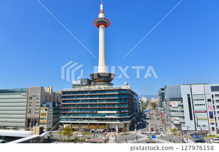 京都塔和城市景觀 127976158