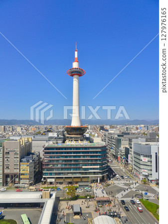 Kyoto Tower and the cityscape Kyoto Tower and the cityscape 127976165