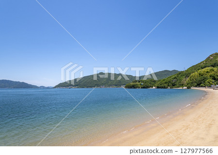 The beach in front of Itsukushima Shrine on Iwako Island, Onomichi City, Hiroshima Prefecture 127977566