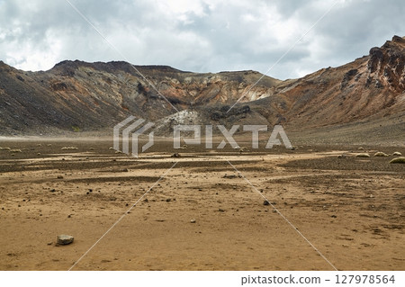 Volcanic Landscape, Tongariro National PArk Volcanic Landscape, Tongariro National PArk 127978564