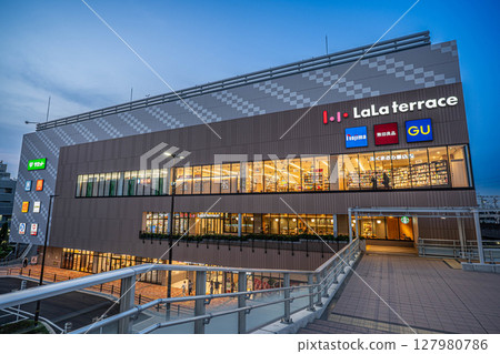 Night view of "Lala Terrace Kita-Ayase," a commercial facility directly connected to Kita-Ayase Station (Adachi Ward, Tokyo) 127980786