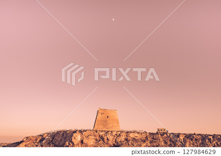Caravan at Mesa Roldan tower, Spain Caravan at Mesa Roldan tower, Spain 127984629