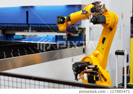 robotic press brake automation cell 127985471