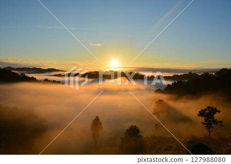 嘎木梯田雲海 127988080