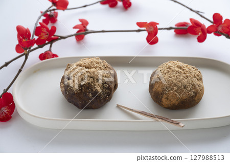 Delicious Japanese sweets Delicious Japanese sweets 127988513