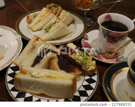 Wrapped in the blankness of the morning - Aoyama Coffee House Sandwich Buffet 127988551