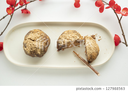 Delicious Japanese sweets Delicious Japanese sweets 127988563