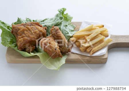 Everyone loves fried chicken 127988734