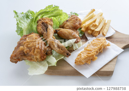 Everyone loves fried chicken Everyone loves fried chicken 127988738