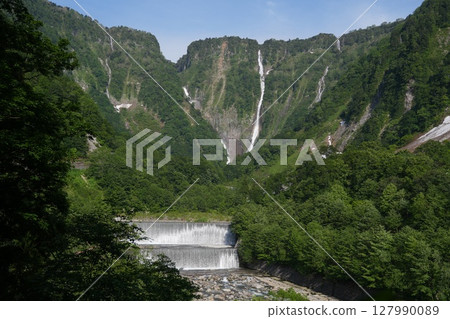 Shomyo Falls and Hannoki Falls, the tallest waterfalls in Japan, are located in Tateyama Town, Toyama Prefecture. Shomyo Falls and Hannoki Falls, the tallest waterfalls in Japan, are located in Tateyama Town, Toyama Prefecture. 127990089