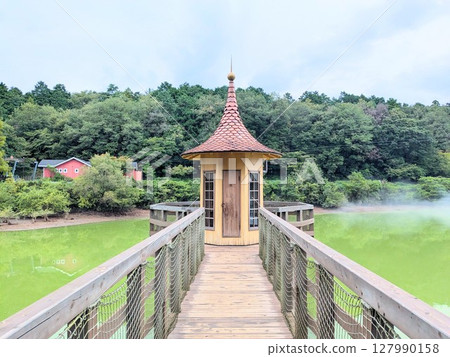 A cute floating water play hut on Lake Miyazawa in Hanno, Saitama Prefecture A cute floating water play hut on Lake Miyazawa in Hanno, Saitama Prefecture 127990158