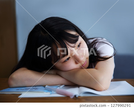 Image of an unmotivated girl Image of an unmotivated girl 127990291