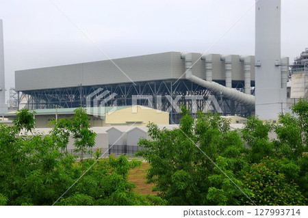 Gas turbine combined cycle power generation using city gas!! Japan's first full-scale inland thermal power plant 127993714