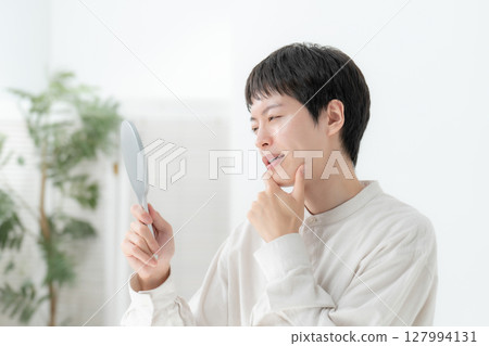 Men's beauty, beauty men, worries Men's beauty, beauty men, worries 127994131