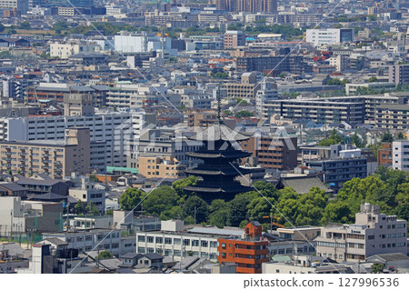 Five-story pagoda of Toji Five-story pagoda of Toji 127996536