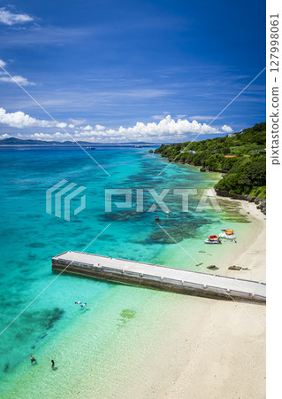 Okinawa Coast 127998061