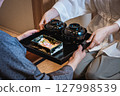 手端來一頓飯 127998539