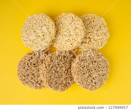 Raw Noodles, Dry Round Ramen Noodle, Uncooked Korea Vermicelli, Chinese Wheat Pasta Raw Noodles, Dry Round Ramen Noodle, Uncooked Korea Vermicelli, Chinese Wheat Pasta 127999957